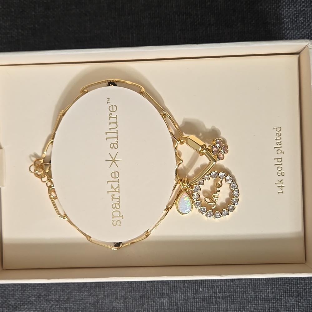 NWT Sparkle & Allure Bracelet